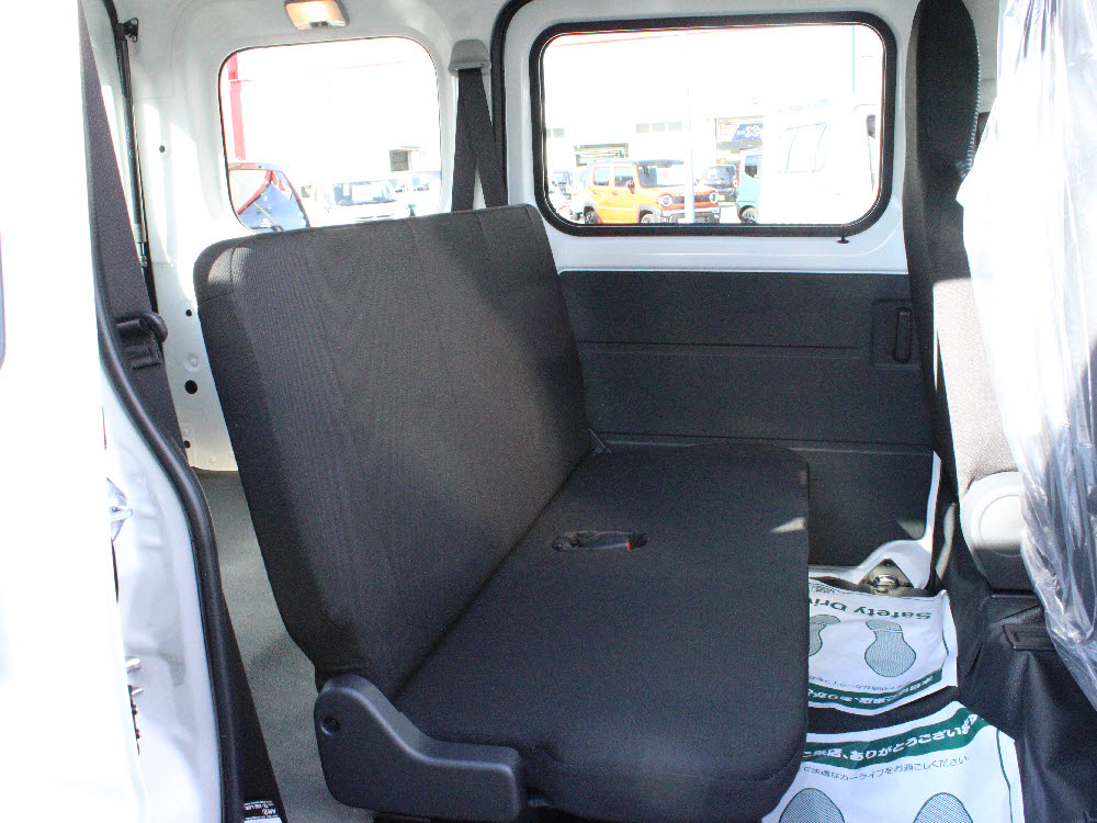 ダイハツ　ハイゼットカーゴ　デラックス17枚目
