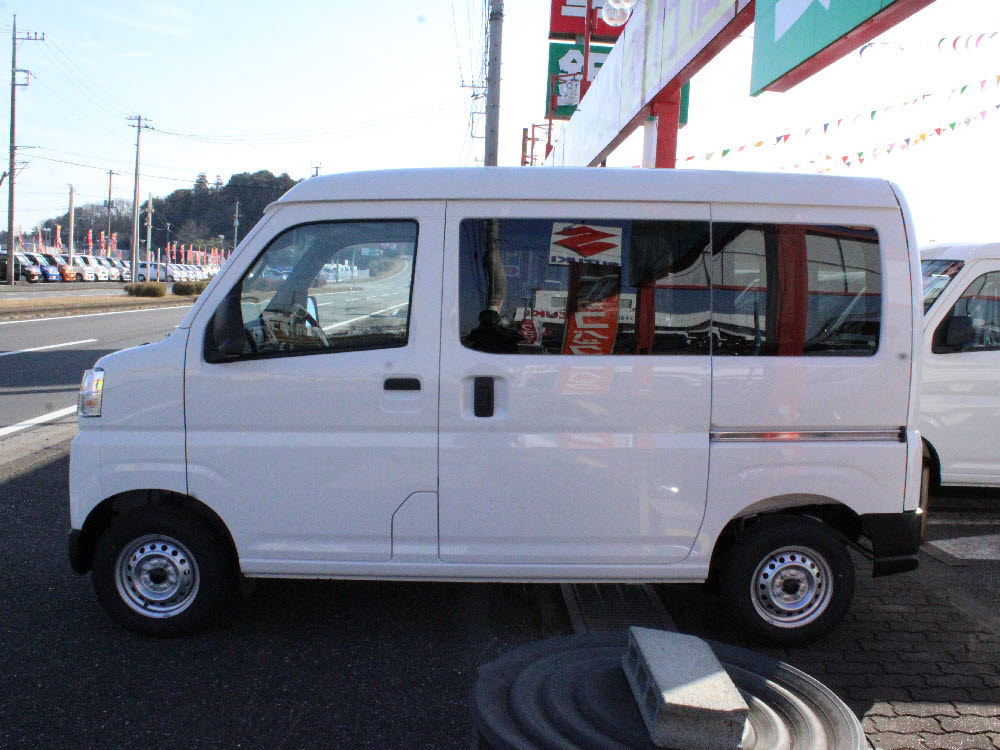 ダイハツ　ハイゼットカーゴ　デラックス7枚目