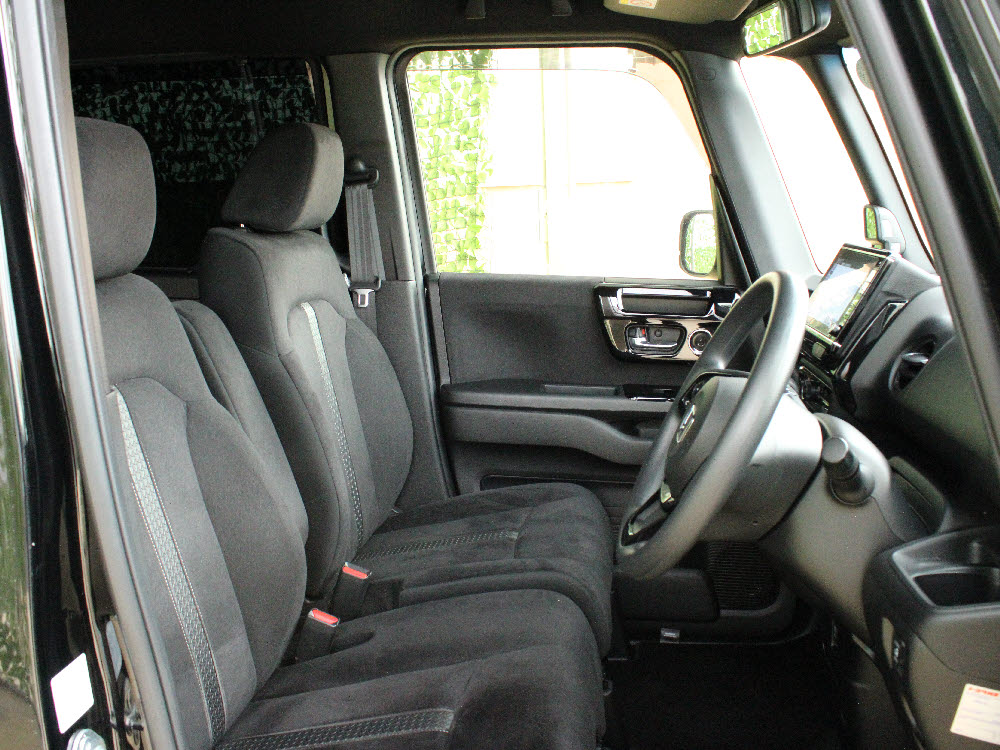 ホンダ　Ｎ ＢＯＸカスタム　L18枚目