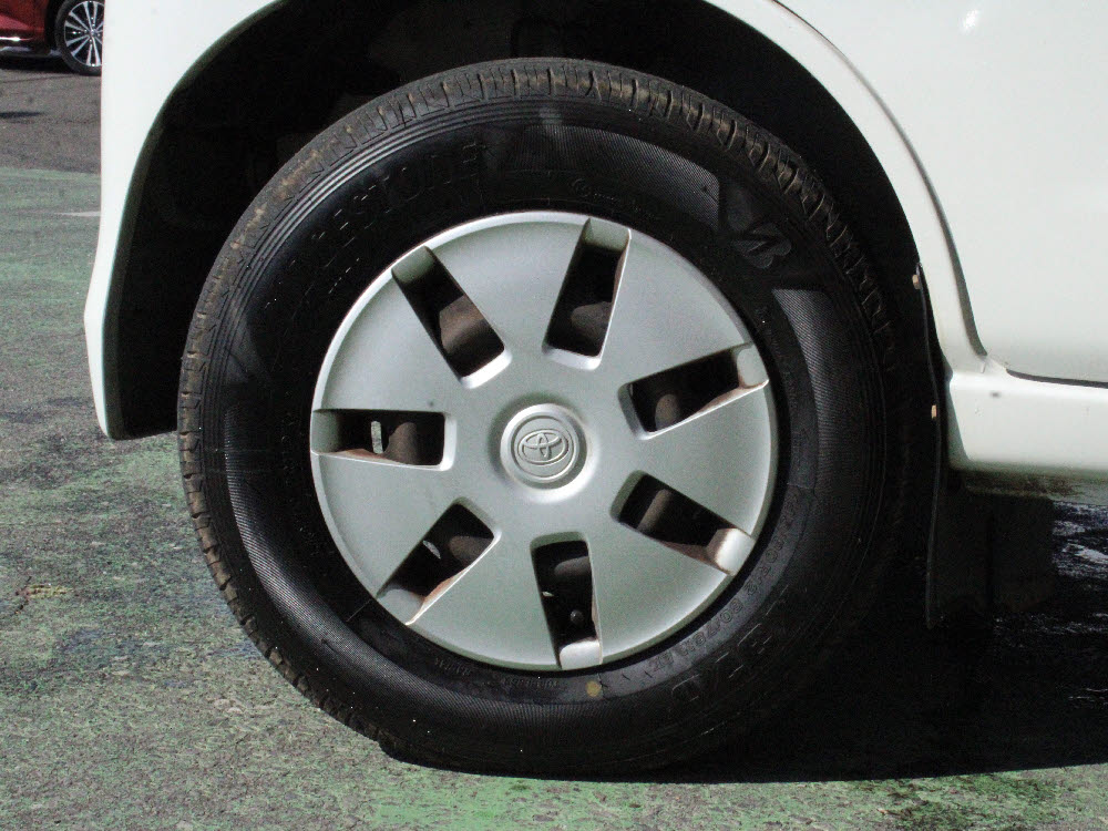 トヨタ　ピクシスバン　クルーズターボ　4WD12枚目