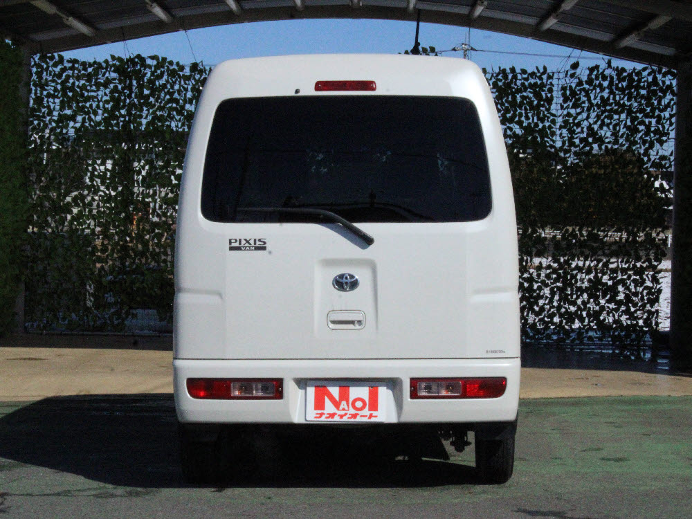 トヨタ　ピクシスバン　クルーズターボ　4WD5枚目