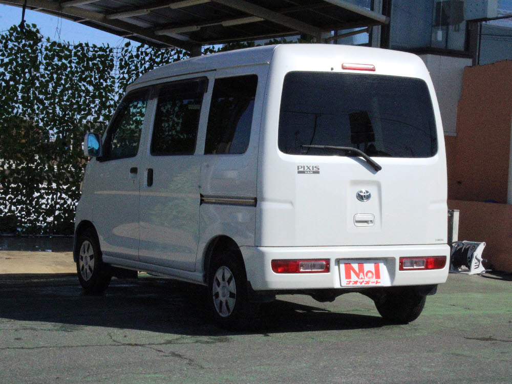 トヨタ　ピクシスバン　クルーズターボ　4WD6枚目