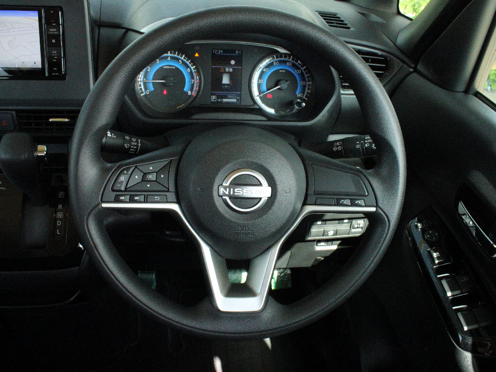 ニッサン　ルークス　ハイウェイスターX　レンタアップ18枚目