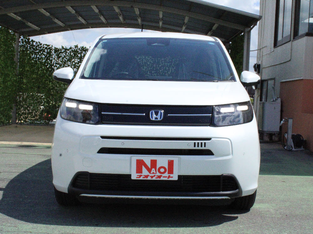 ホンダ　フリード e:HEV AIR EX 8インチナビ1枚目