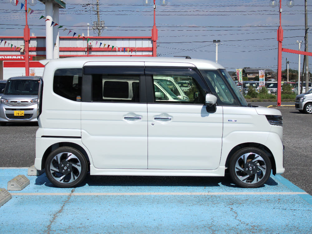 スズキ スペーシアカスタム HYBRID XSターボ全方位ナヒ3枚目