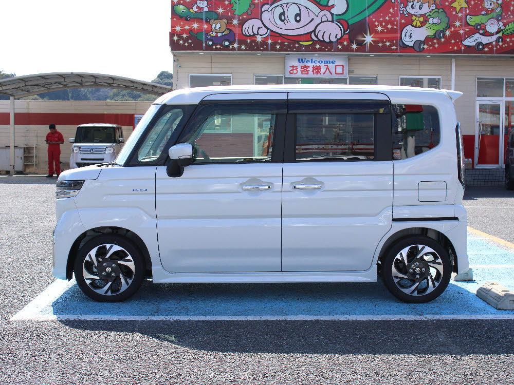 スズキ スペーシアカスタム HYBRID XSターボ全方位ナヒ7枚目
