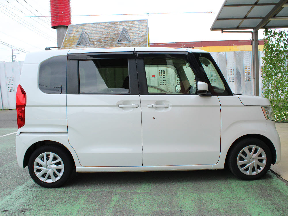 ホンダ N BOX L3枚目