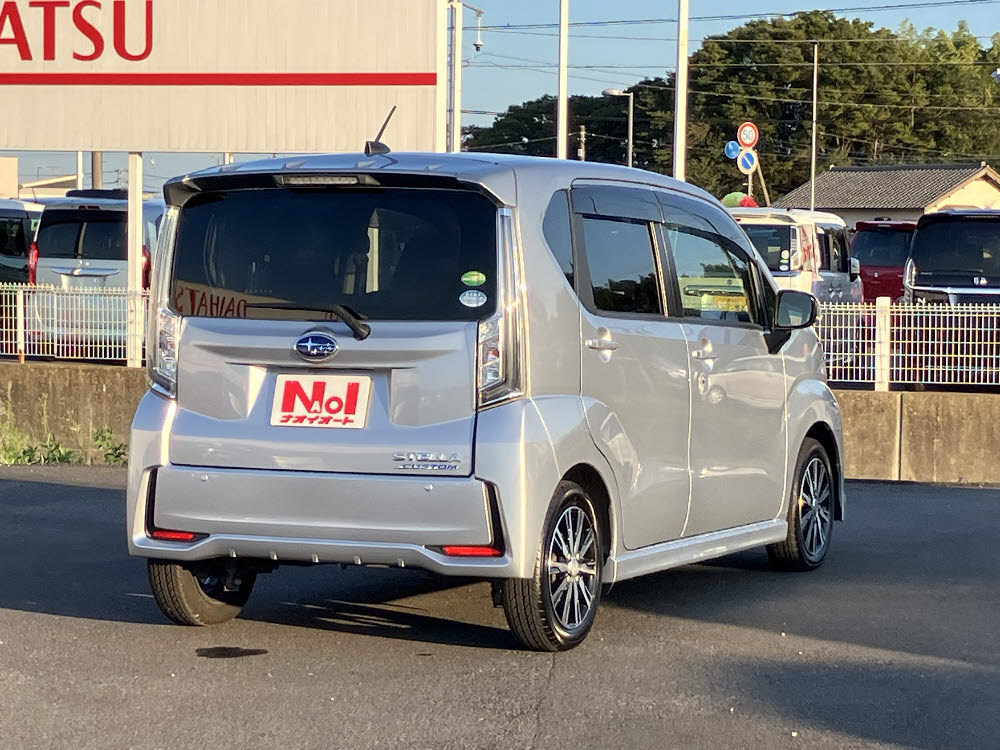 スバル ステラカスタム R スマートアシスト 代車アップ5枚目