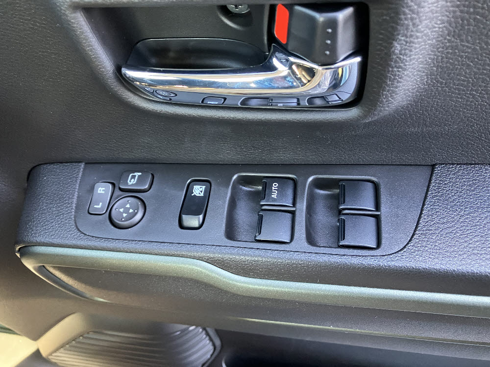 スズキ　ハスラー タフワイルド 全方位ナビ付18枚目