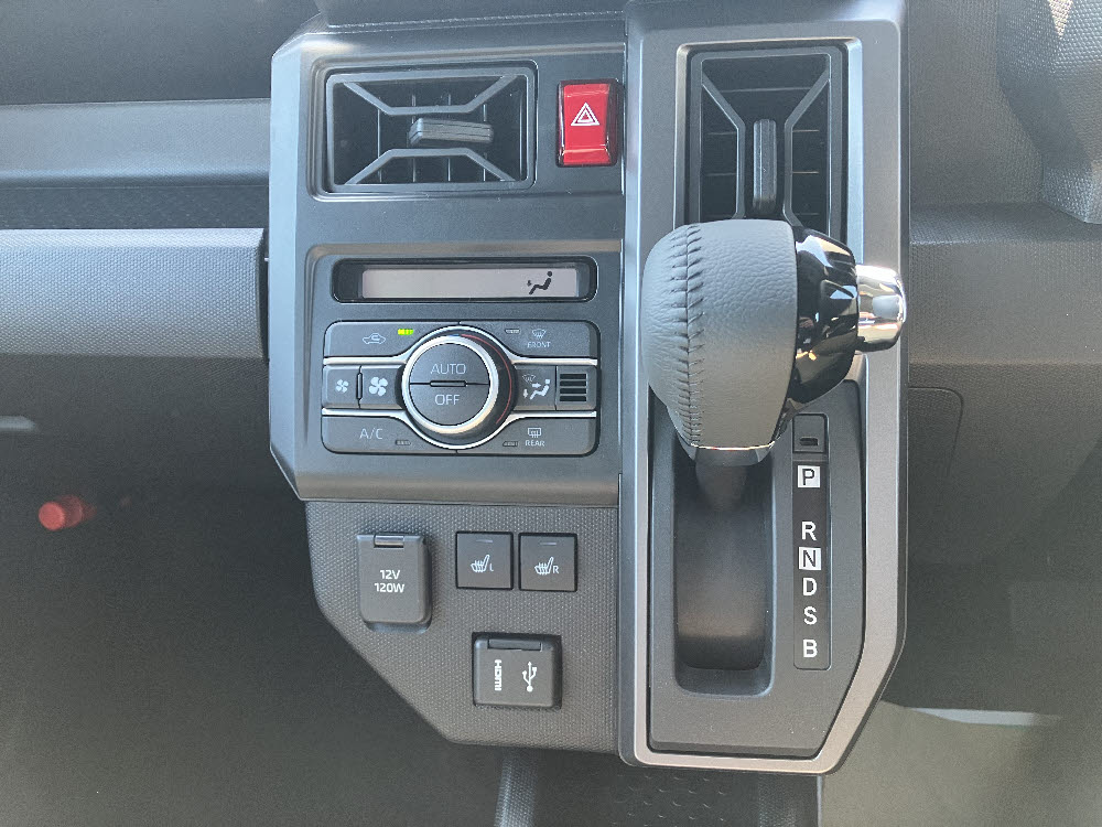 ダイハツ　タフト Gクロムベンチャー　9DO12枚目