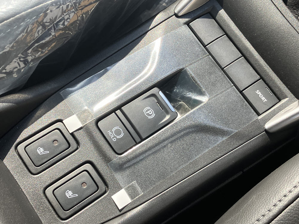 スズキ　フロンクス　2WD 全方位ナビ付13枚目