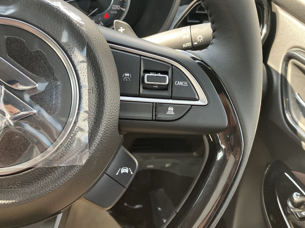 スズキ　フロンクス　2WD 全方位ナビ付15枚目