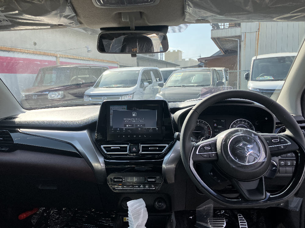 スズキ　フロンクス　2WD 全方位ナビ付6枚目