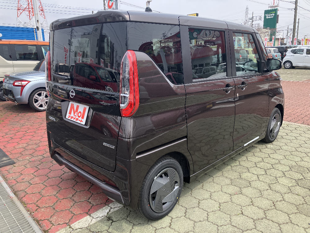 ニッサン　ルークス X 3枚目