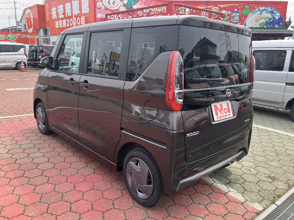 ニッサン　ルークス X 5枚目