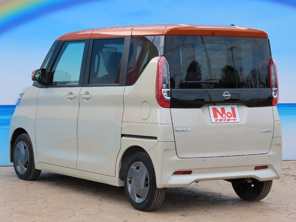 ニッサン　ルークス X6枚目