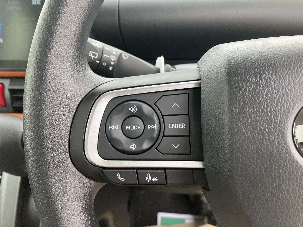 ダイハツ　タントファンクロス（9インチDO付）14枚目