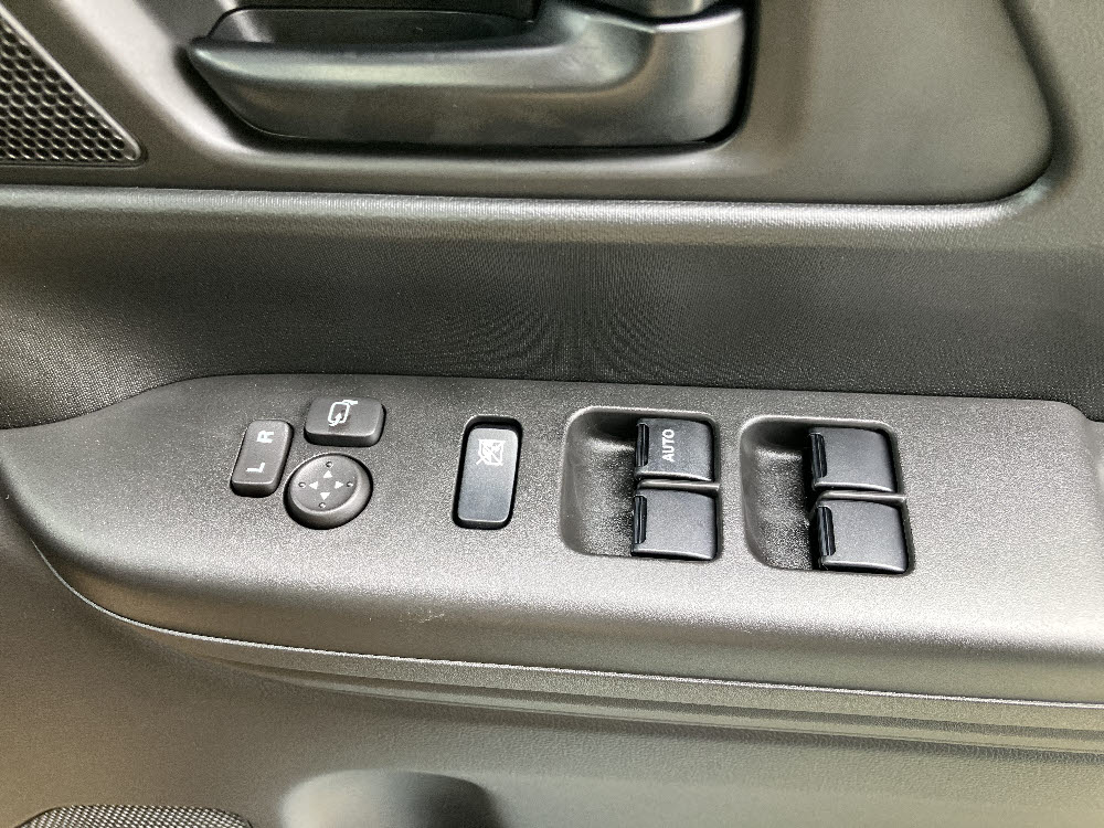 スズキ　スペーシアギア　XZ　2WD　全方位ナビ17枚目