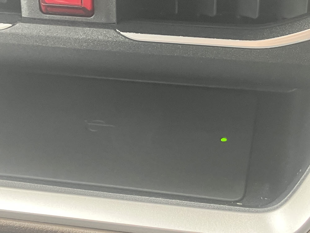 ダイハツ　ムーヴ　G　9インチDO12枚目