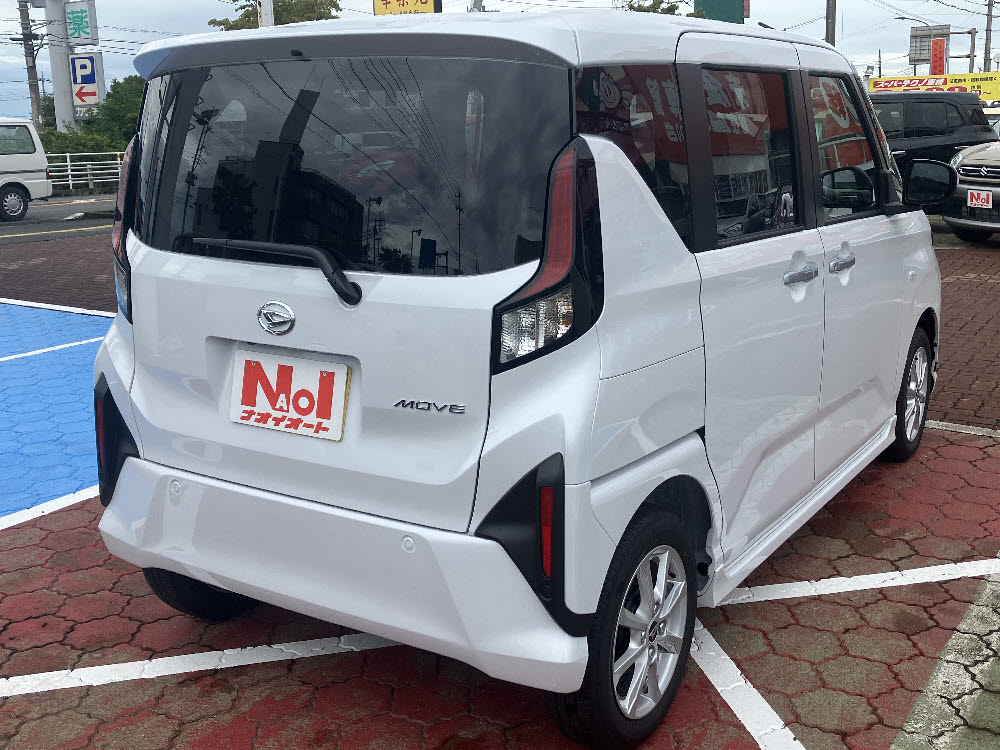 ダイハツ　ムーヴ　G　9インチDO3枚目