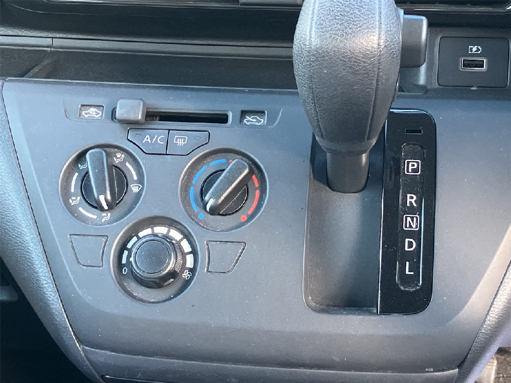 ニッサン　デイズ　B12枚目