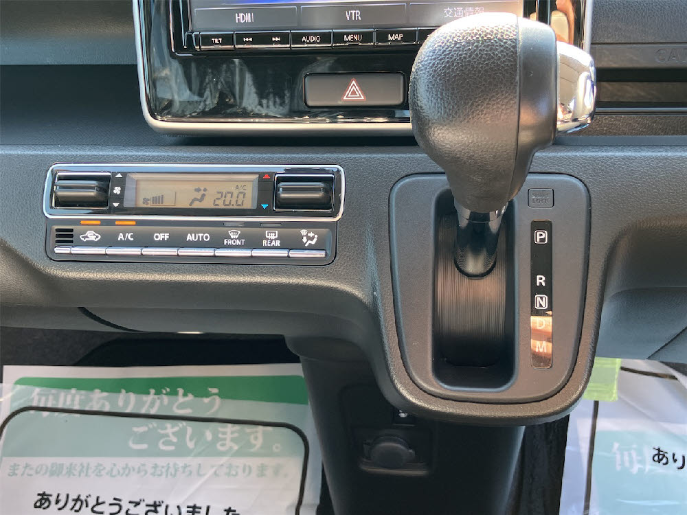 スズキ　ワゴンRスティングレー　HYBRID　T15枚目