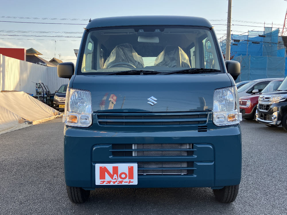 スズキ　エブリィバン PAリミテッド 2WD　ラジオ付1枚目