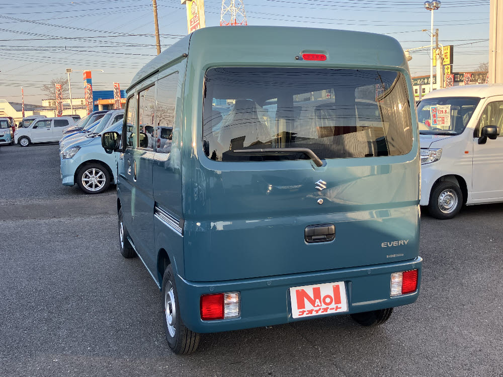 スズキ　エブリィバン PAリミテッド 2WD　ラジオ付5枚目