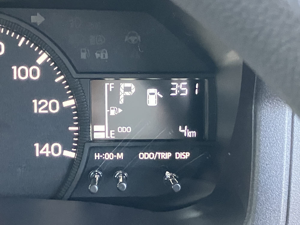 ダイハツ　ハイゼットカーゴ デラックスCVT（ラジオ付）9枚目