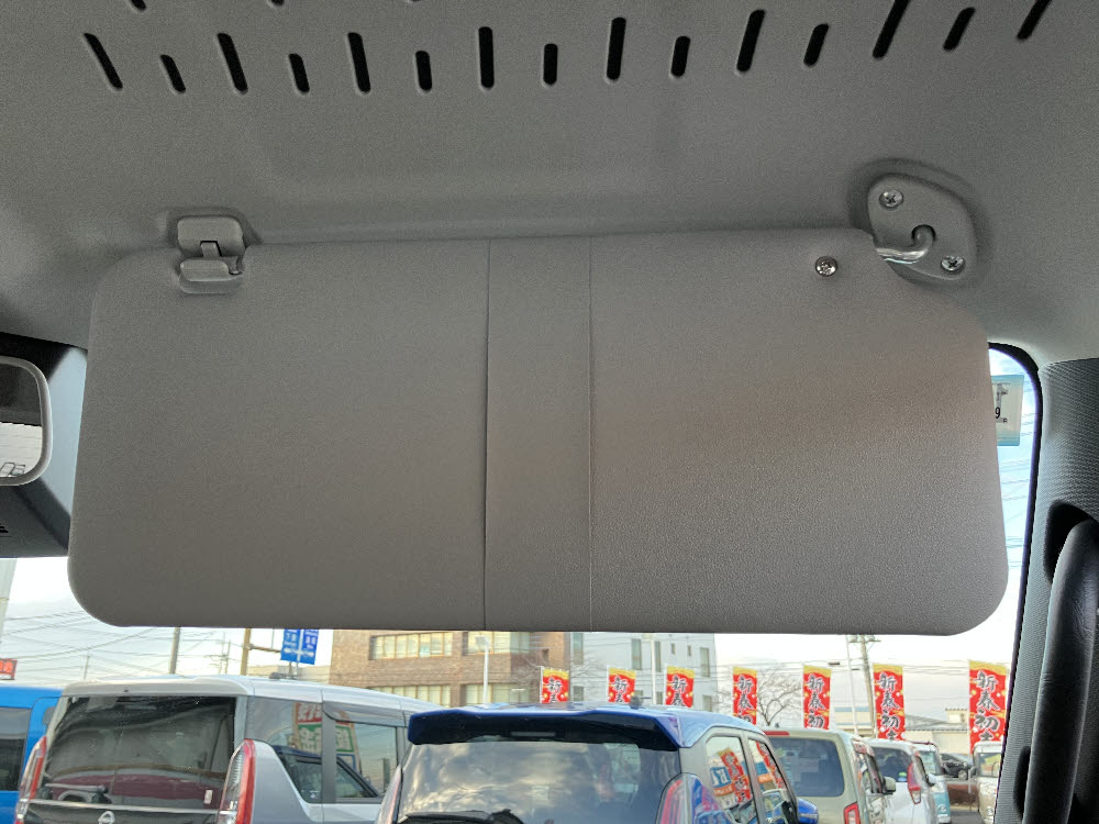 ダイハツ　ハイゼットカーゴ デラックスCVT（ラジオ付）18枚目