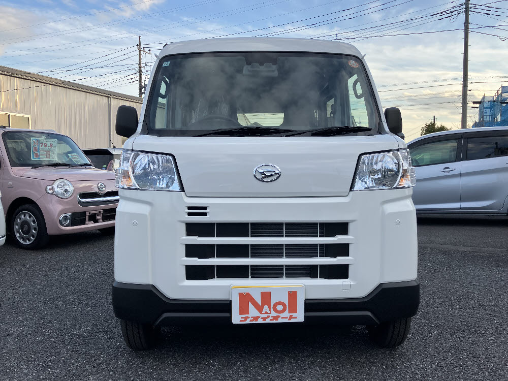 ダイハツ　ハイゼットカーゴ デラックスCVT（ラジオ付）1枚目