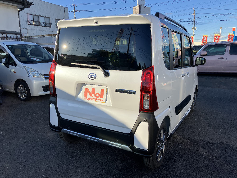 ダイハツ　タントファンクロス（DO付）3枚目