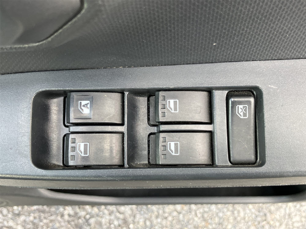 ダイハツ　ミライース　L-SAⅢ19枚目