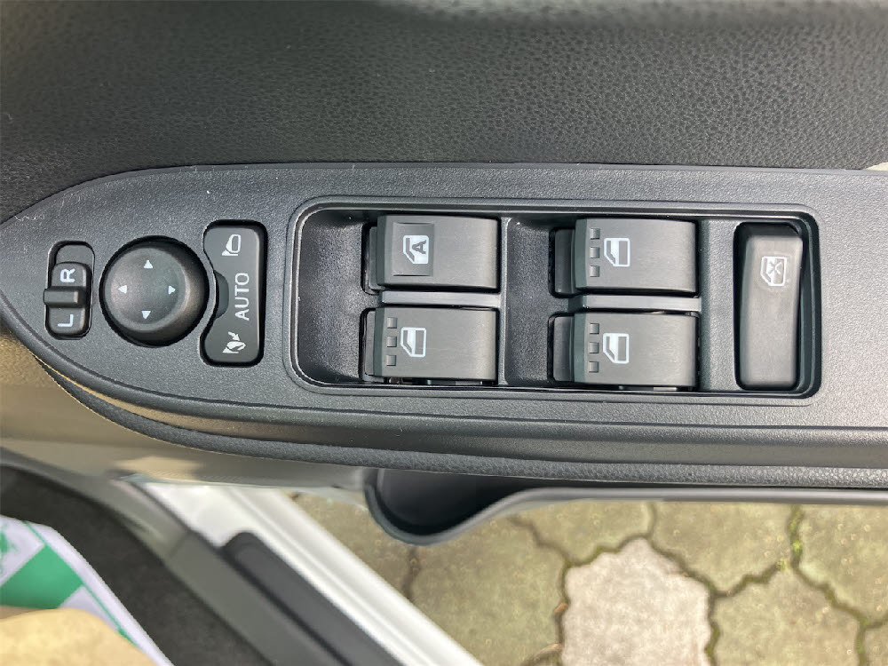 ダイハツ　タント　Ｌ（UGP）　ODレス17枚目