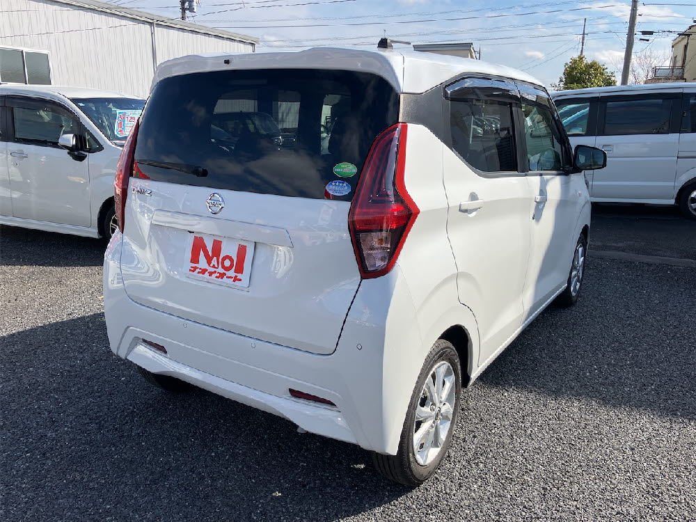 ニッサン　デイズ　X3枚目