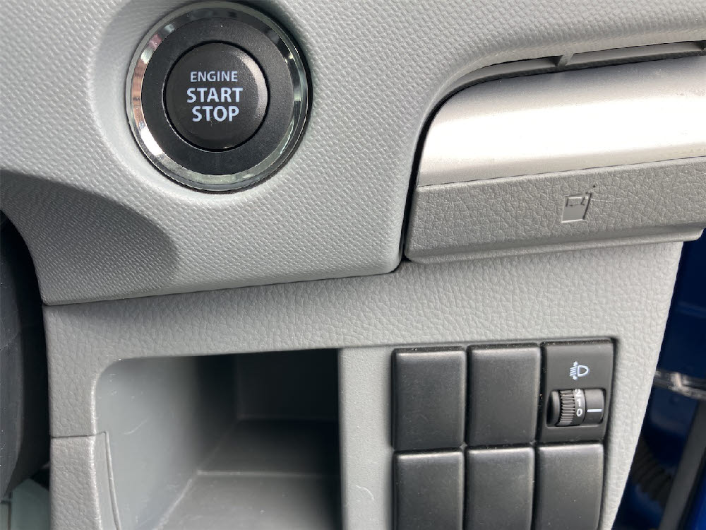 スズキ　ワゴンＲ　FXリミテッド14枚目