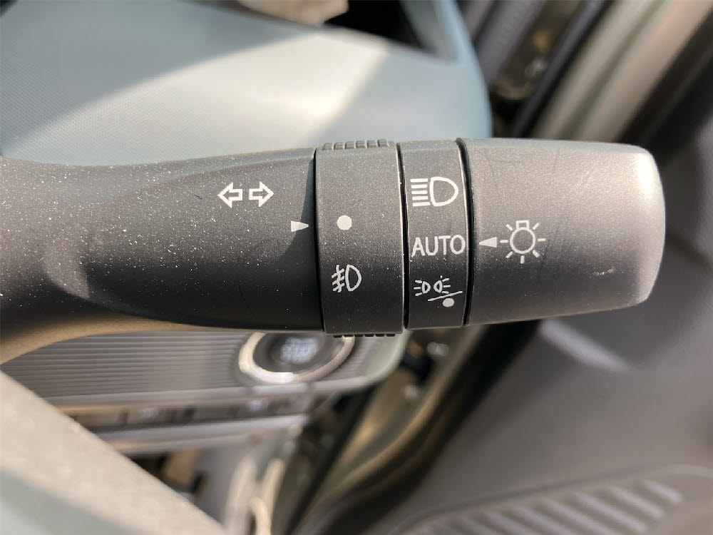 スズキ　スペーシアベース　XF12枚目