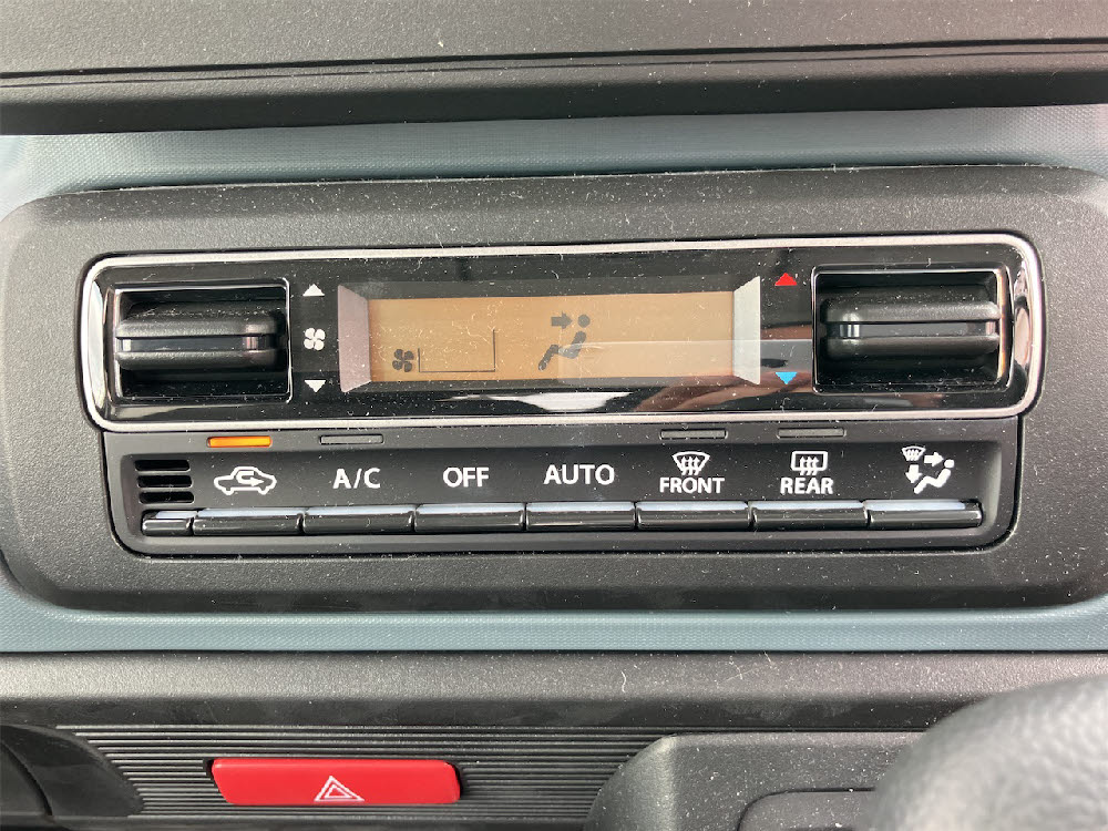 スズキ　スペーシアベース　XF13枚目