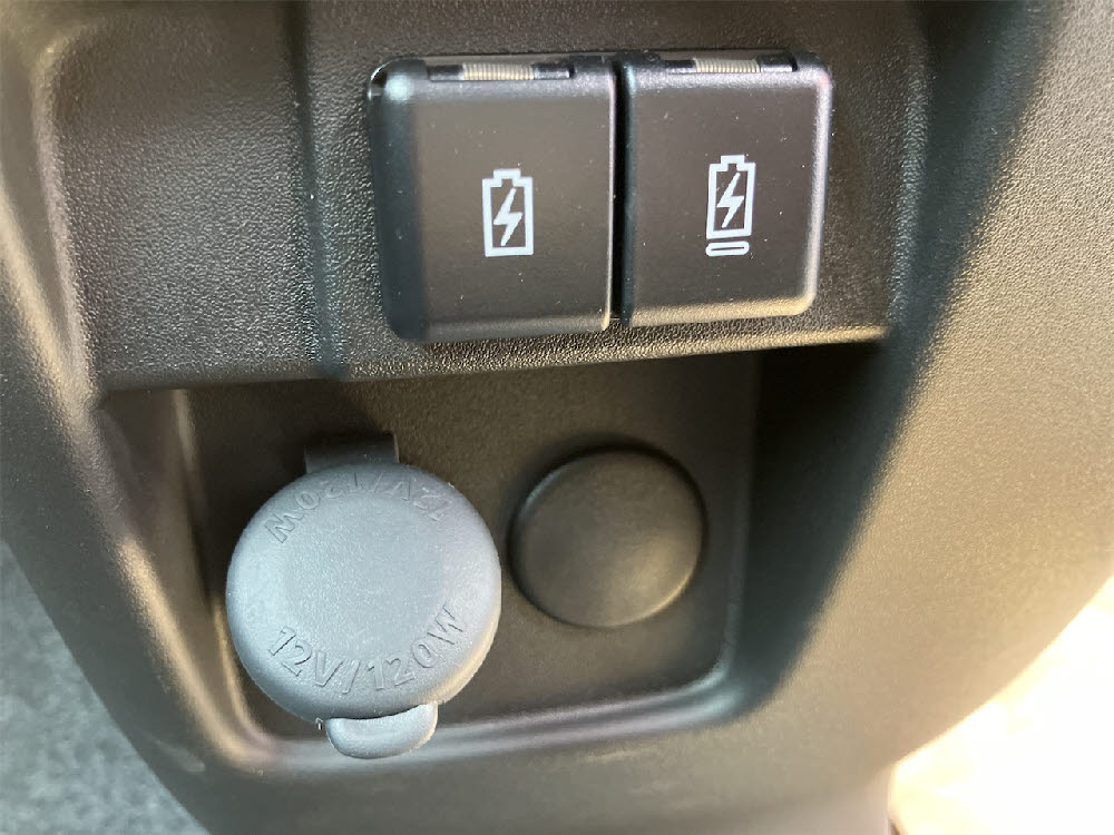 スズキ　スペーシアベース　XF15枚目