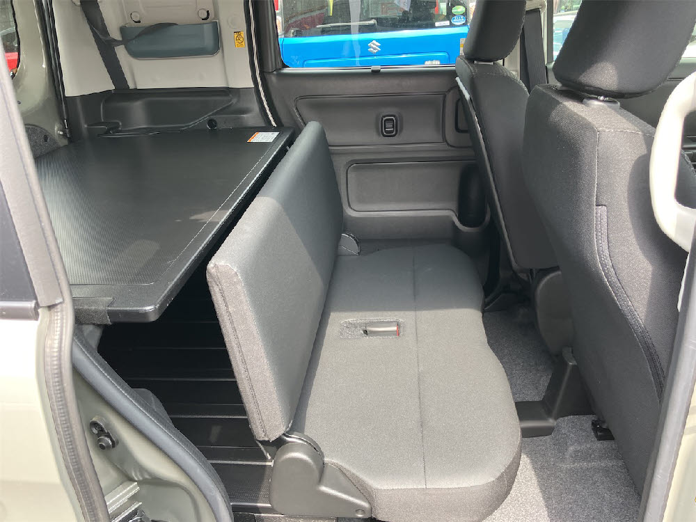 スズキ　スペーシアベース　XF8枚目