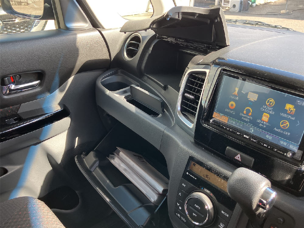 スズキ　スペーシアカスタム　XS19枚目