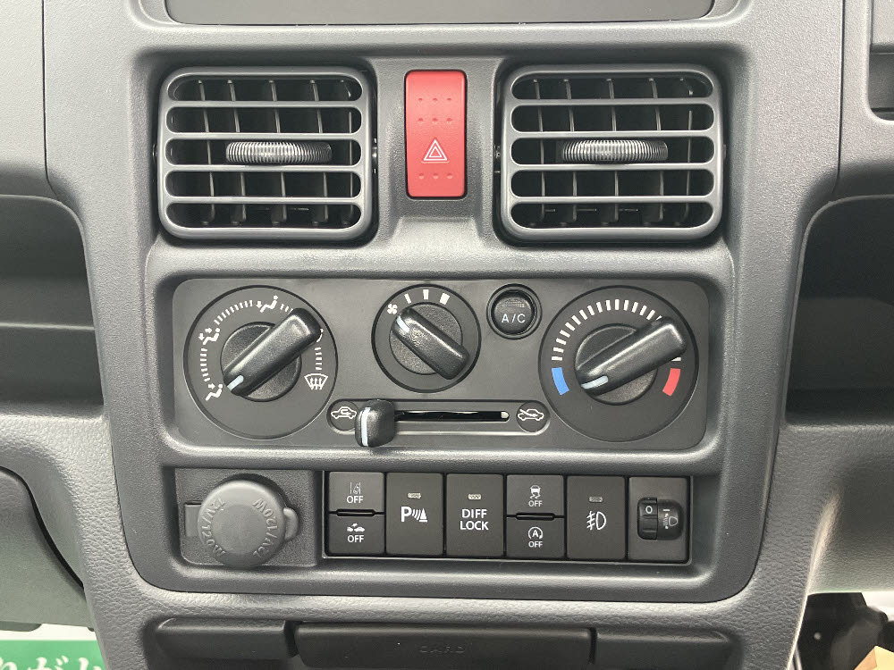 ニッサン　ＮＴ１００クリッパー　ＧＸ　4ＷＤ　5MT13枚目