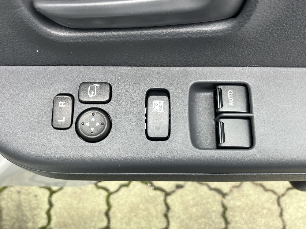 ニッサン　ＮＴ１００クリッパー　ＧＸ　4ＷＤ　5MT18枚目