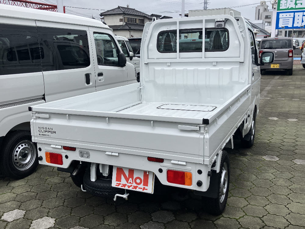 ニッサン　ＮＴ１００クリッパー　ＧＸ　4ＷＤ　5MT3枚目