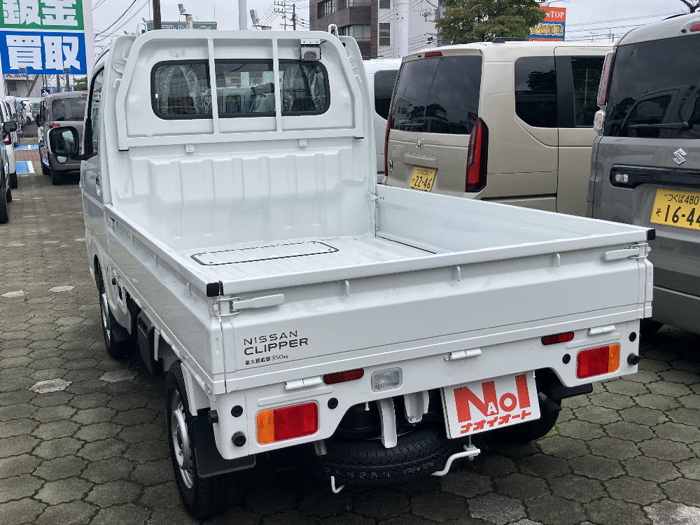 ニッサン　ＮＴ１００クリッパー　ＧＸ　4ＷＤ　5MT5枚目