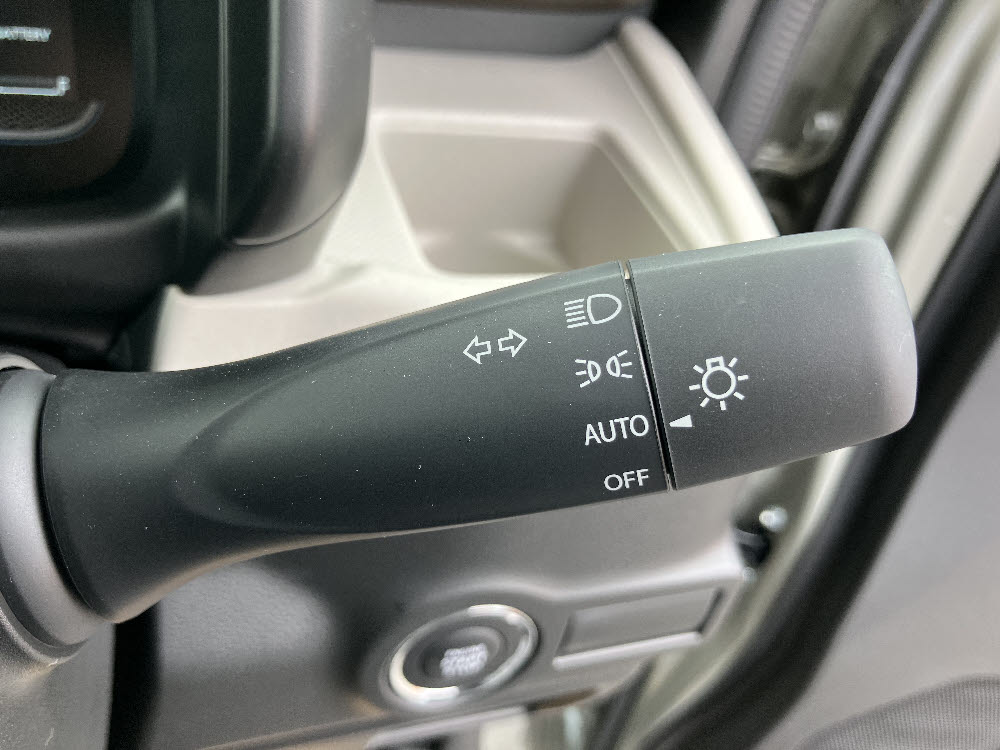 スズキ　スペーシア HYBRID G13枚目