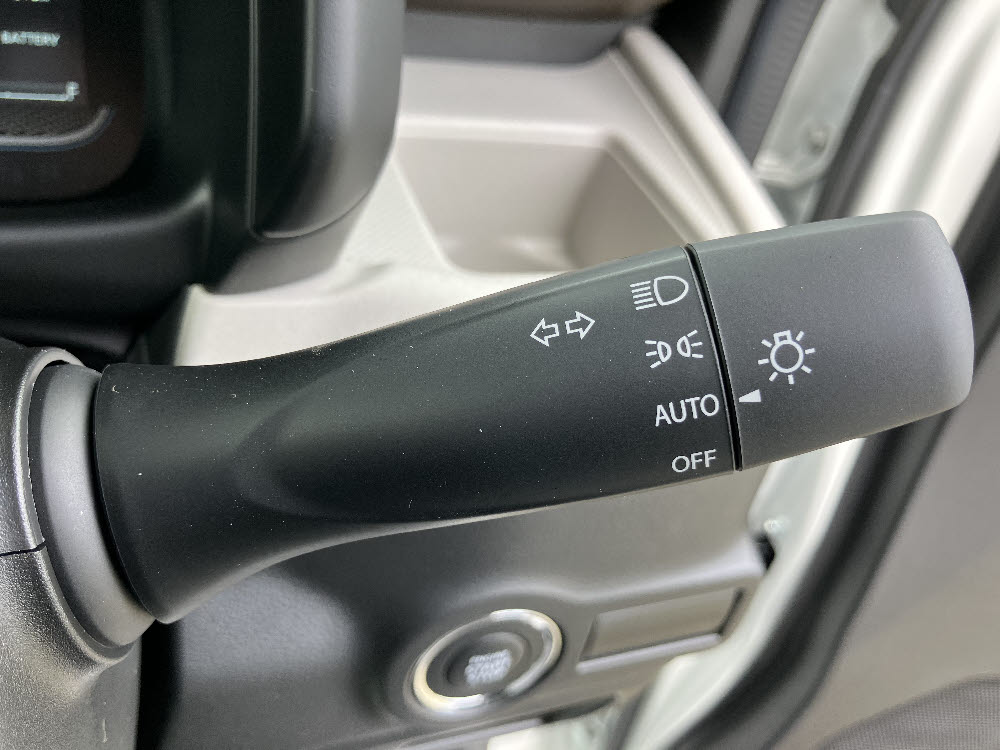 スズキ スペーシア HYBRID G13枚目