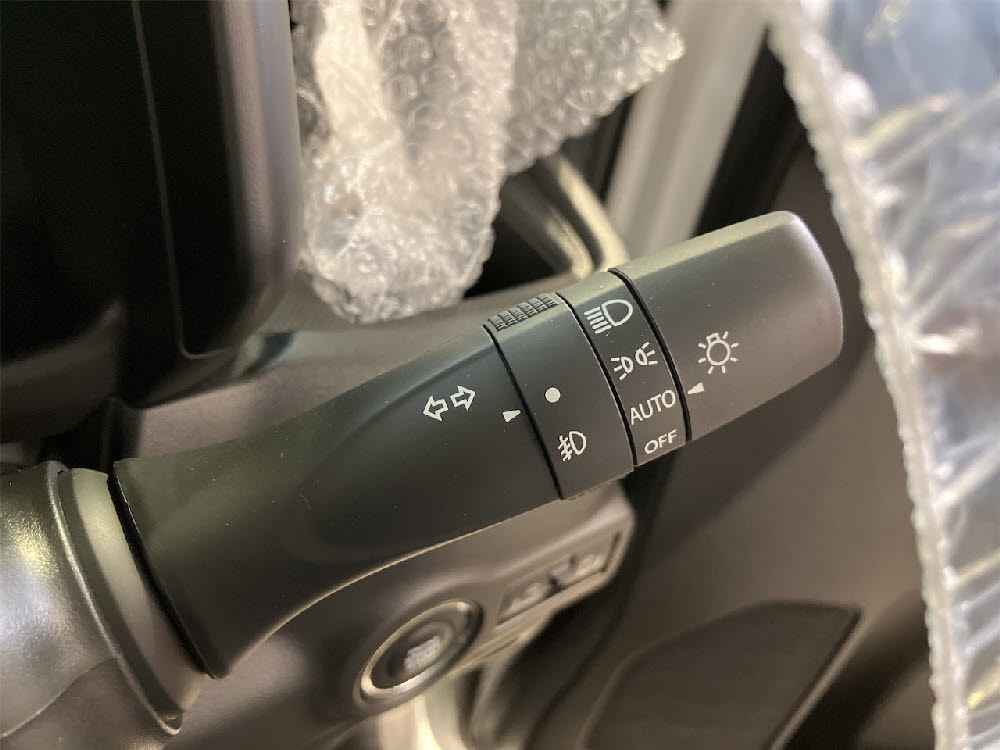 スズキ　スペーシアカスタム HYBRID XS13枚目