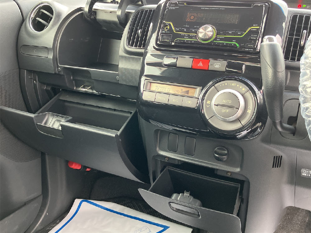 ダイハツ　タントカスタム　X17枚目