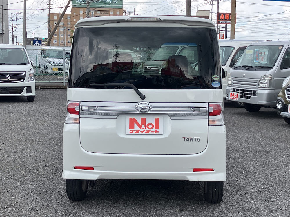 ダイハツ　タントカスタム　X4枚目